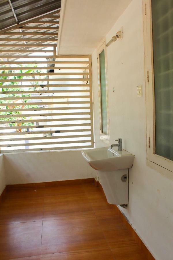 Magic Land Resorts Athirapally Irinjalakuda 外观 照片